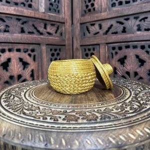 Woven pot