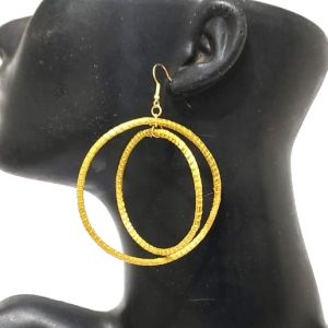 Interlaced hoop earrings